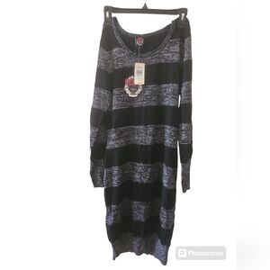 Torrid rebel sz 0 sweater dress black / silver